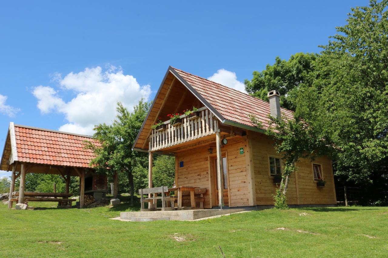 Apartment Iko Rakovica Exterior foto